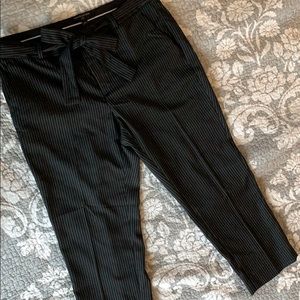 Banana Republic size 12P Avery pants black